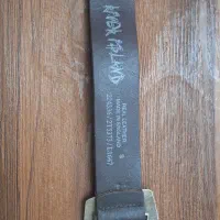 کمربند|کیف، کفش، کمربند|اندیشه, اندیشه فاز ۱|دیوار