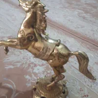 اسب برنزی سایز بزرگ سنگین وزن وقدیمی در حد نواسب|مجسمه، تندیس، ماکت|خرمآباد, |دیوار
