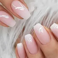 کاشت ناخن با قیمت باور نکردنی|خدمات آرایشگری و زیبایی|تهران, شهرک ژاندارمری|دیوار