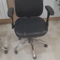 صندلی گردان اداری