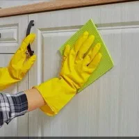 استخدام خانم متاهل زیر۴۰ سال انجام امور خانه داری