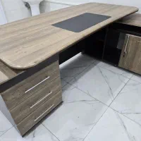 میز مدیریتی + صندلی + ترالی اتاق ویزیت (در حد نو)|مبلمان اداری|یزد, |دیوار