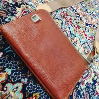 کیف چرم اصل اصل کیف دستی بیرون ۱۰تومن پولشه