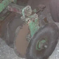 دیسک یا دیکس تراکتور در حد خشک مزایده|قطعات یدکی و لوازم جانبی|بیجار, |دیوار