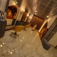 شاگرد یادستیار ارایشگاه زنانه