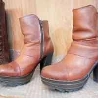 انواع کفش.نیم بوت.اسپورت.کیف.دمپایی نو