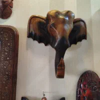 سردیس فیل چوبی|کلکسیون اشیاء عتیقه|شیراز, شهرک جماران|دیوار