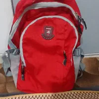 کیف مدرسه تمیز و سالم