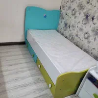تخت و کمد کودک و نوجوان)دومنظوره|تخت و سرویس خواب|شیراز, شاه قلی بیگی|دیوار