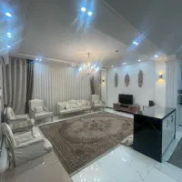 ۹۶ متر نوساز _محمدیه ۲_غرق نور_کم واحد_فرا ملک