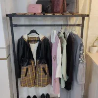 سه عدد رگال نونو|بندرخت و رخت‌آویز|قم, منبع آب|دیوار