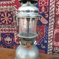 چراغ توری (زنبوری)