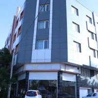 آپارتمان لوکس دربلوار حمزه