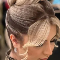 آموزش به همراه دیپلم آرایشگری