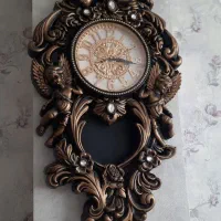 ساعت دیواری در حد نو