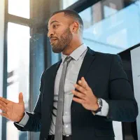 استخدام مدیر فروش ارشد  نیلا نیکان