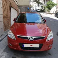 هیوندا i30 قرمز متالیک