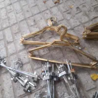 چوب لباسی فلزی پلاستیکی و گیره ای