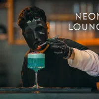 استخدامی کافه رستوران نئون لانژ|استخدام خدمات فروشگاه و رستوران|بوشهر, |دیوار