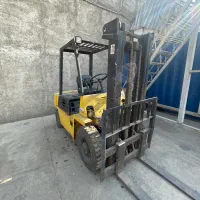 لیفتراک کوماتسو ۲ تن