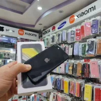 ایفون se 2020 گیگ۱۲۸ کارکرده|موبایل|صومعهسرا, |دیوار