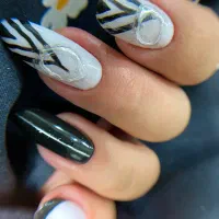 کاشت ناخن با قیمت مناسب و آموزش خدمات ناخن و میکاپ|خدمات آموزشی|قشم, |دیوار