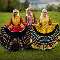 آموزش انواع حرکات موزون