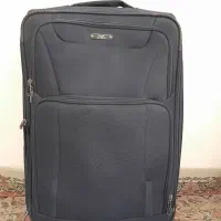 چمدان Luka vergani سایز بزرگ در حد صفر