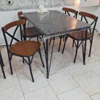 میز و صندلی لهستان در حد نو