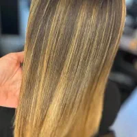 مدل باضمانت کراتین و پروتئین و بوتاکس مو|خدمات آرایشگری و زیبایی|آمل, |دیوار