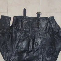 کاپشن چرم|لباس|قدس, شهرقدس|دیوار