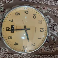 ساعت دیواری