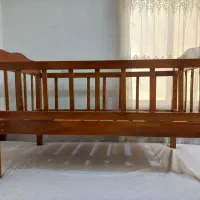 تخت خواب چوبی