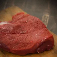 گوشت تازه شترمرغ                      جوجه شترمرغ