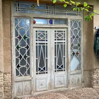 درب چوبی قدیمی حدودا۱۴۰ ساله
