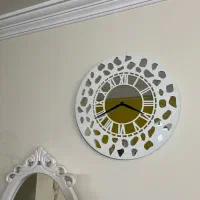 ساعت بزرگ دیواری عروس