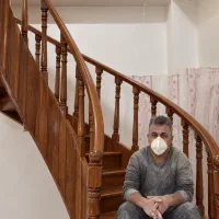 اجرای پله چوبی آلاچیق درب چوبی و