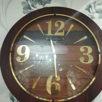 ساعت دیواری چوبی