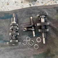 تعدادی وسایل موتور از جمله گیبرکس|قطعات یدکی و لوازم جانبی|شهرکرد, |دیوار