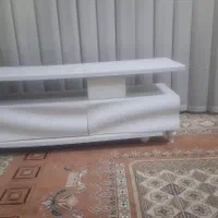 میز تلویزیون در حد نو
