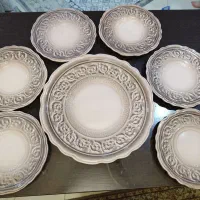 ظروف سفالی قدیمی ویترینی