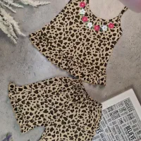 پوشاک و عروسک بچگانه