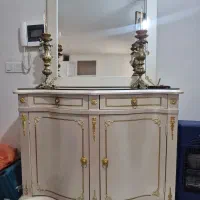 آیننه، کنسول و شمعدان