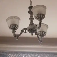 دو عدد لوسترو سه دیوارکوب