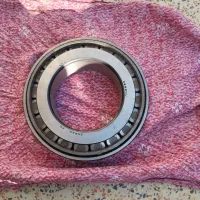 یک انبار کامل لوازم یدکی بنز ده تن