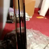 آینه بدون قاب