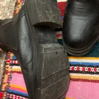 نیم بوت|کیف، کفش، کمربند|مشهد, راه آهن|دیوار