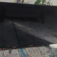 ال سی دی55اینچ اسنوا صفحه ال سی دی شکسته  می‌باشد