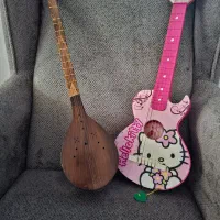 گیتار و سه تار