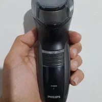 ریش تراش شارژی فیلیپس